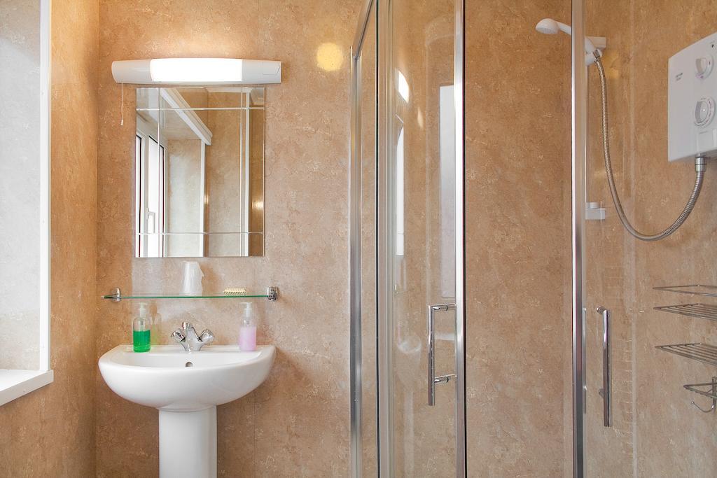 The Seacliffe - Whitby Hotel Ngoại thất bức ảnh
