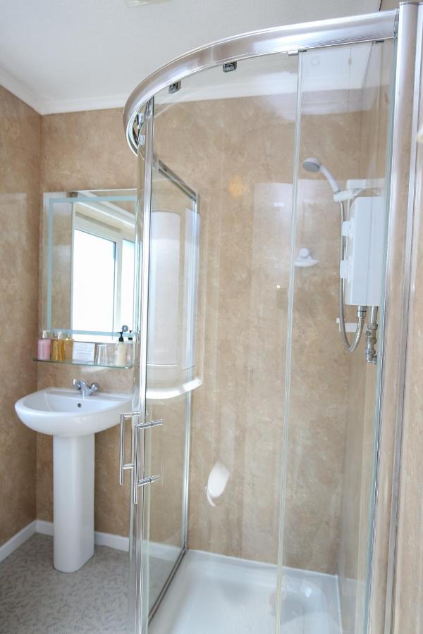 The Seacliffe - Whitby Hotel Ngoại thất bức ảnh